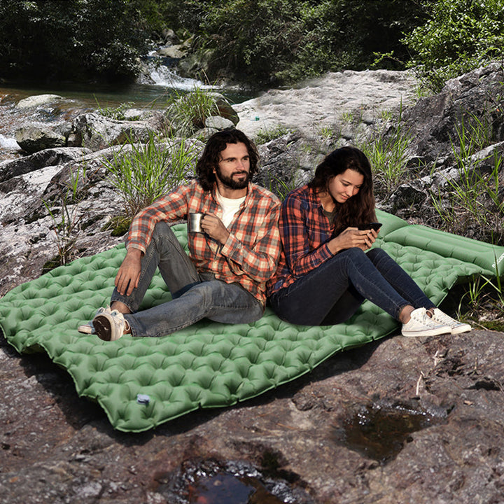 Double Self-Inflatable Air Mattress with Integrated Pillows Camping