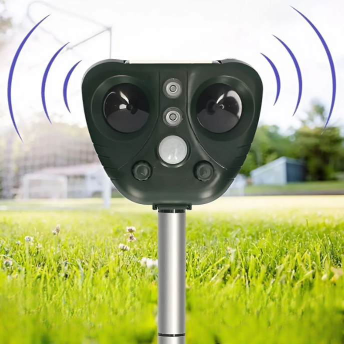 Solar Powered Ultrasonic Animal Repeller Waterproof IP44 - Lenila