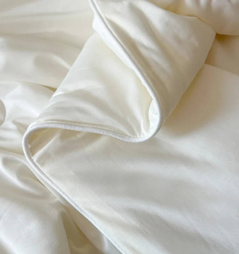 Cooling Blanket Ice Silk Lightweight Summer Comforter