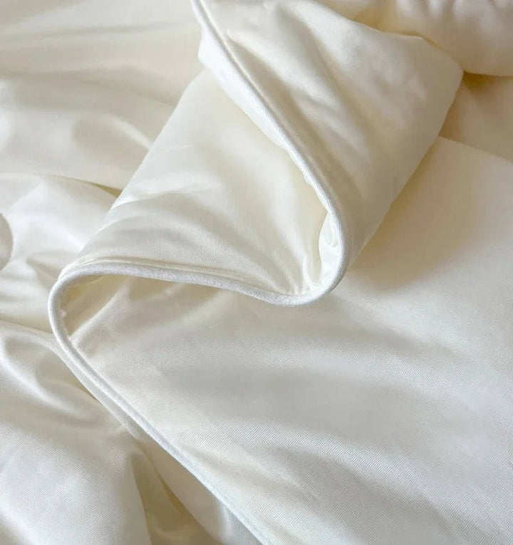 Cooling Blanket Ice Silk Lightweight Summer Comforter