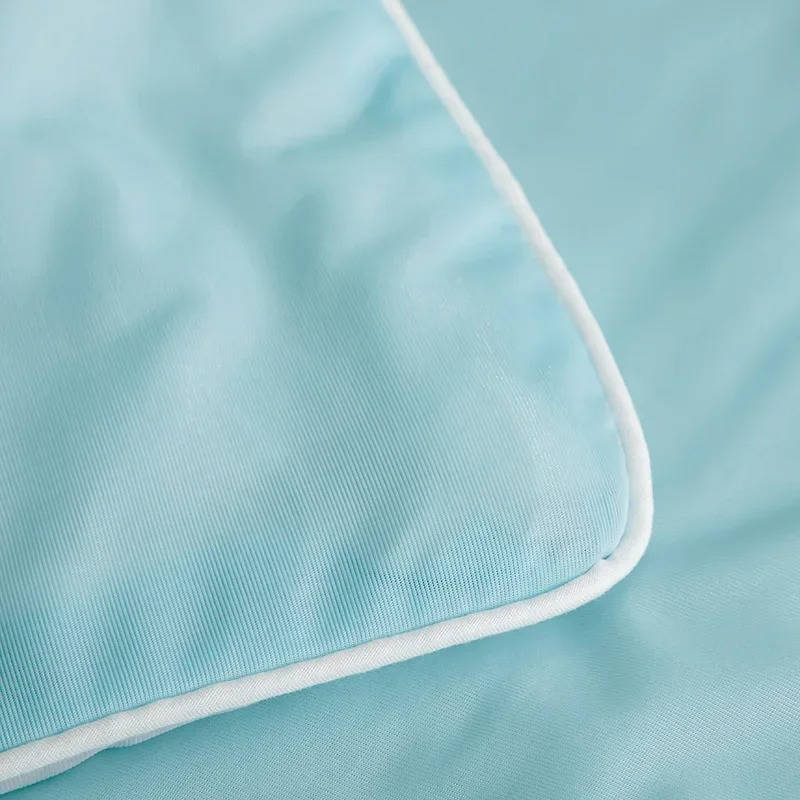 Cooling Blanket Ice Silk Lightweight Summer Comforter