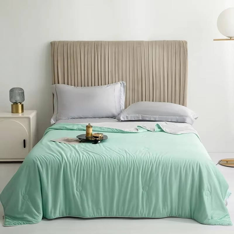 Cooling Blanket Ice Silk Lightweight Summer Comforter