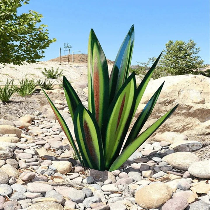 Outdoor Garden Lamp with Agave Design