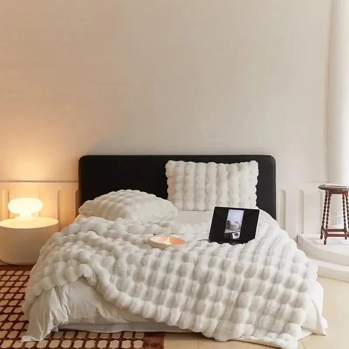 Multi-Season Blanket Soft Warm Lightweight