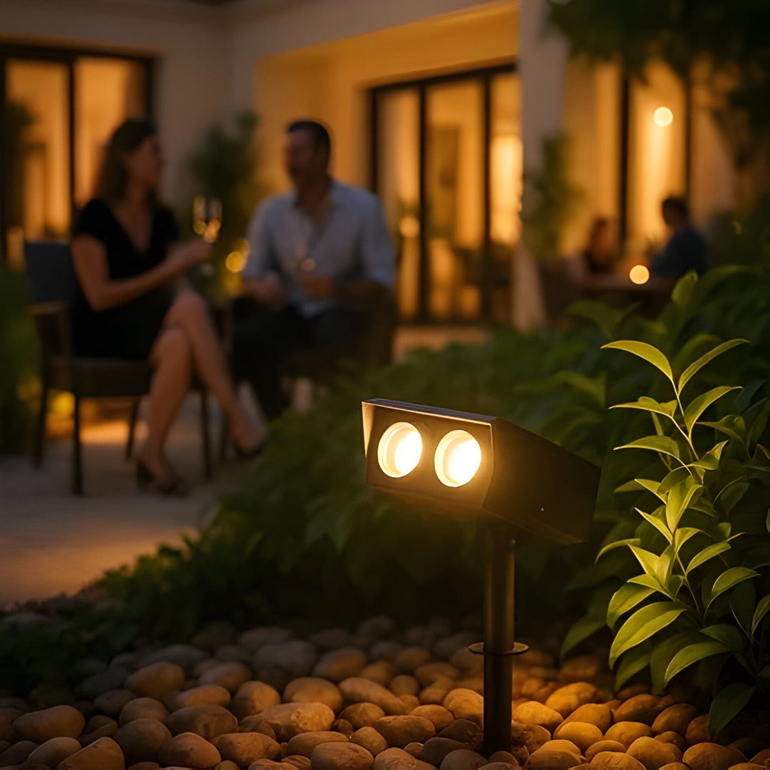 Solar Powered Spot with Adjustable Zoom Function - Lenila
