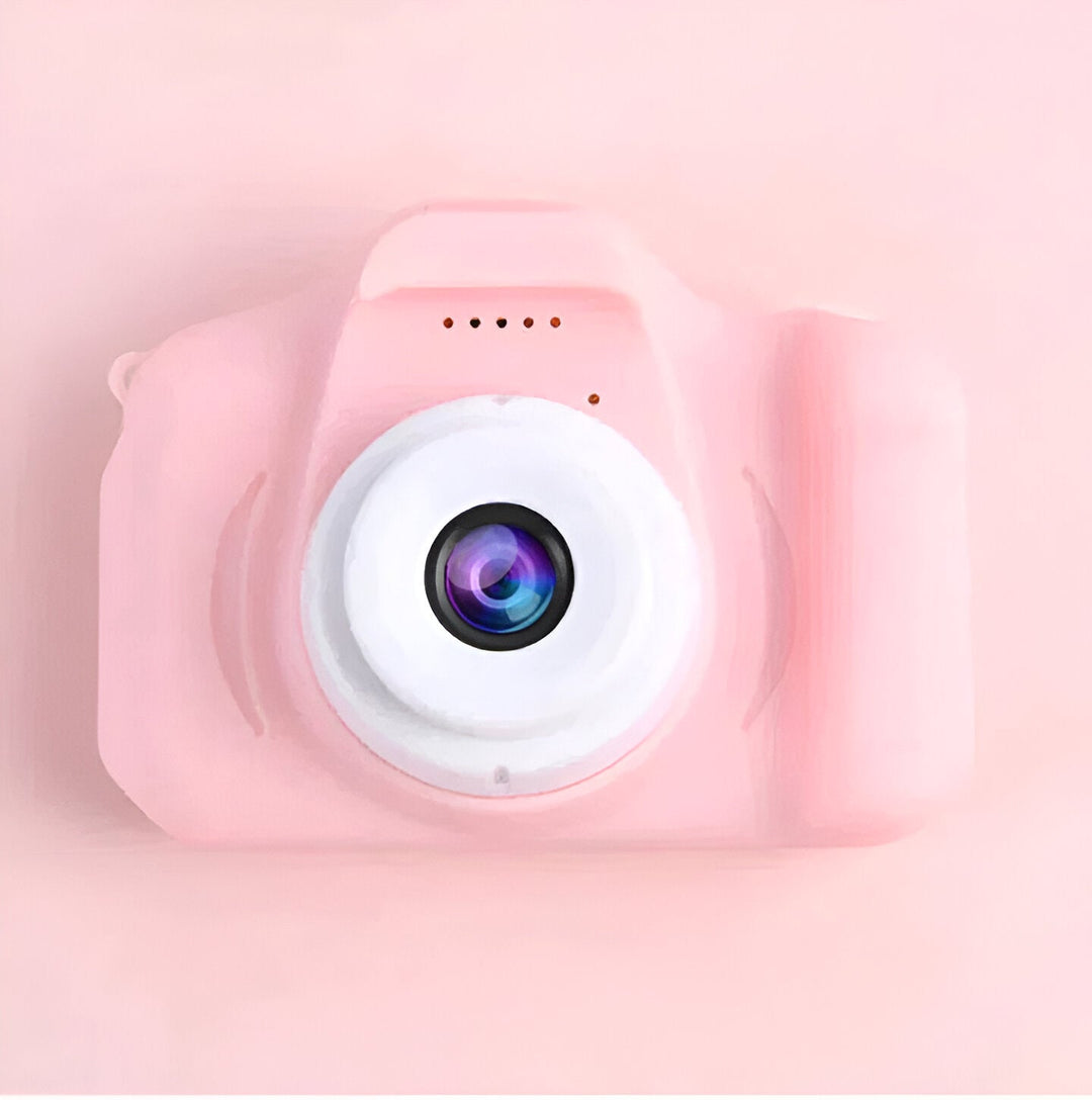 Digital Camera with Memory Card and Wireless Phone Transfer