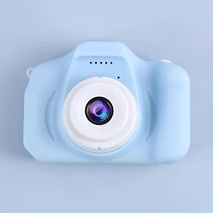 Digital Camera with Memory Card and Wireless Phone Transfer