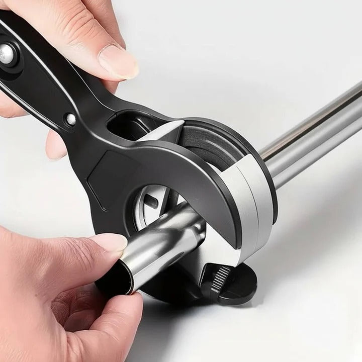 Mini Tube and Pipe Cutter for Aluminum and Thin Metal