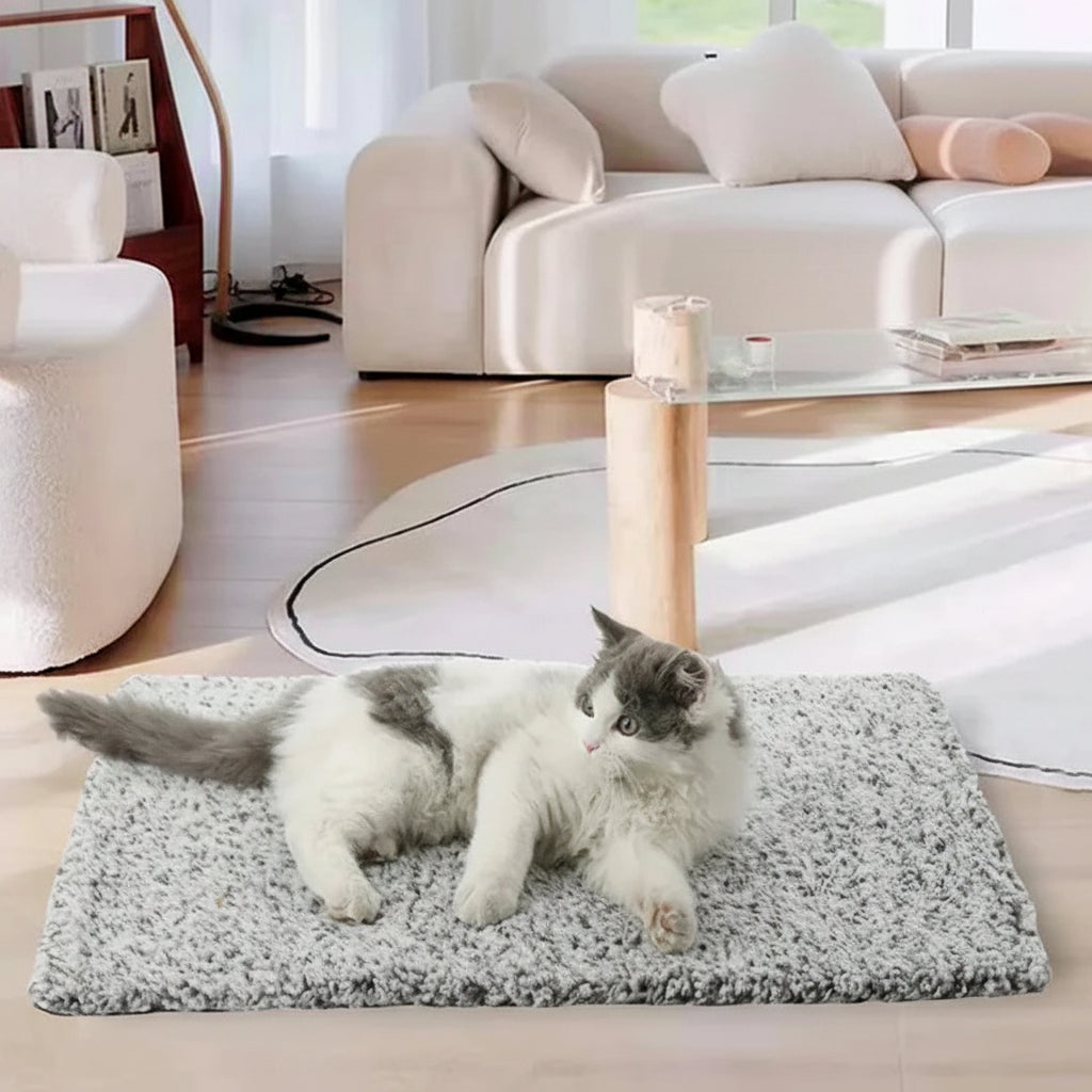 Pet Blanket Self-Warming Washable Design for Cats and Dogs