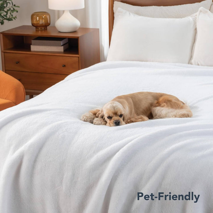 Lightweight Cooling Blanket Breathable Soft Knit Dual-Sided
