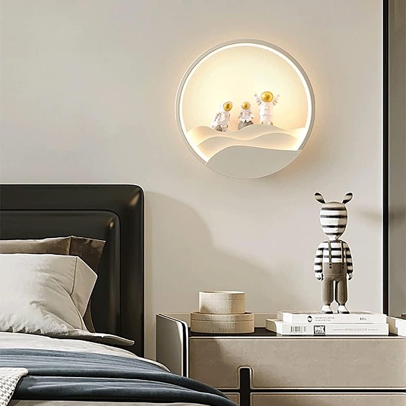 Astronaut Wall Lamp Tri-Color LED Fixture
